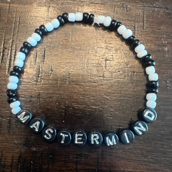 20 Taylor Swift Eras Tour bracelets for trading or sharing! 20 pack! - Picture 5 of 16